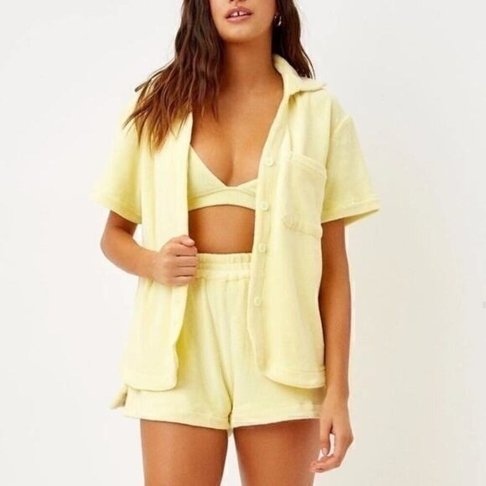 Frankie’s Bikinis Coco Buttercup Yellow French Terry Button Up Shirt Large NWT